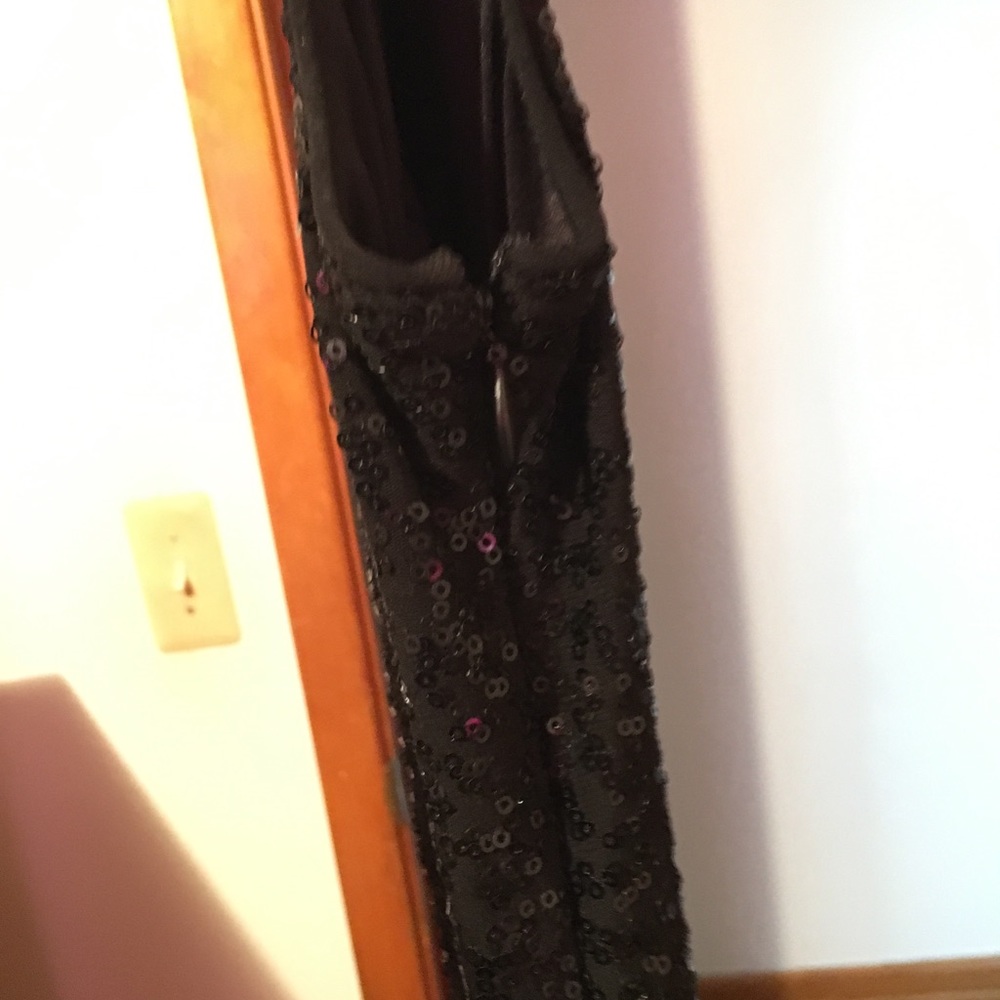 Dress - Picture 8 of 8